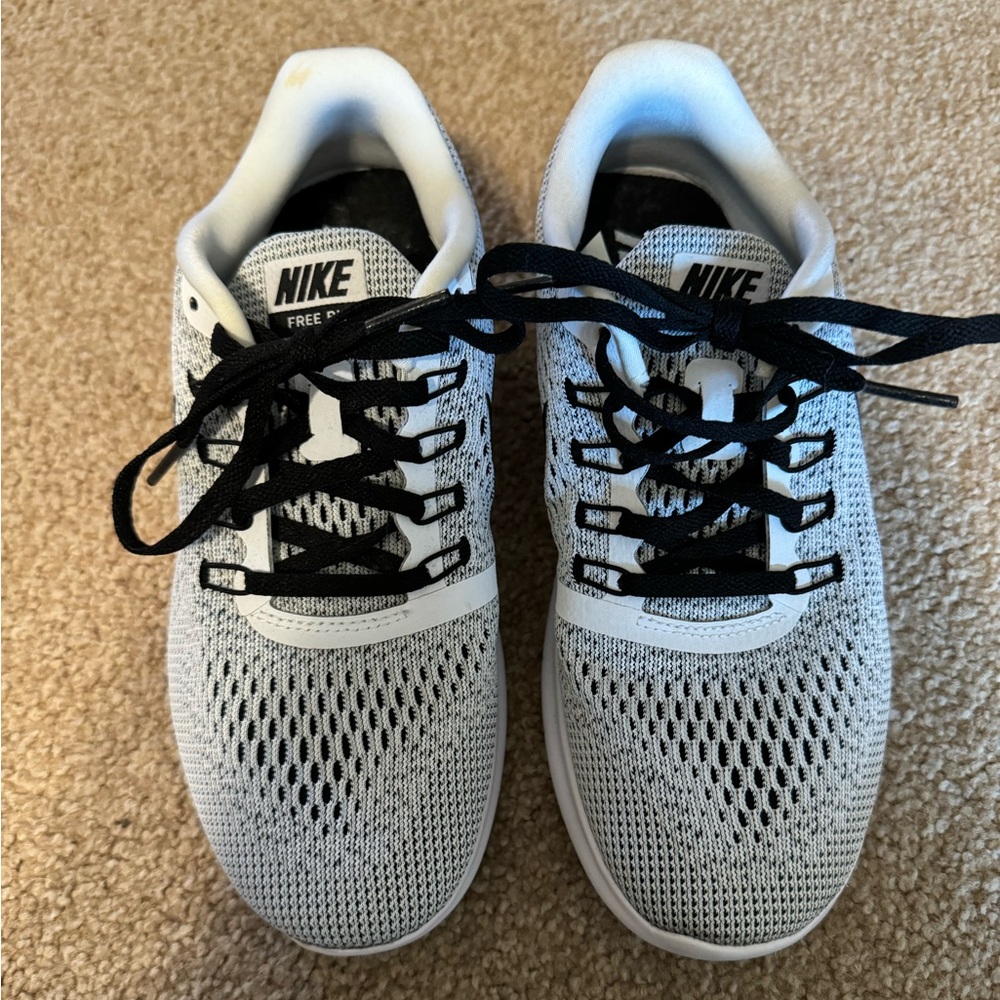Women’s Nike Free Runs
